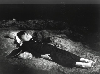 大岛渚，《少年》，1969，35毫米彩色影片截图，97分钟。 Tetsuo Abe。