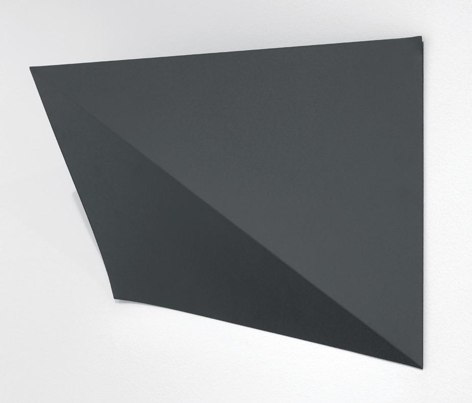 珀森斯科，《对角折叠》（Diagonale Faltung），1966年，铝板上色，51.4 x 75x 24.5cm。