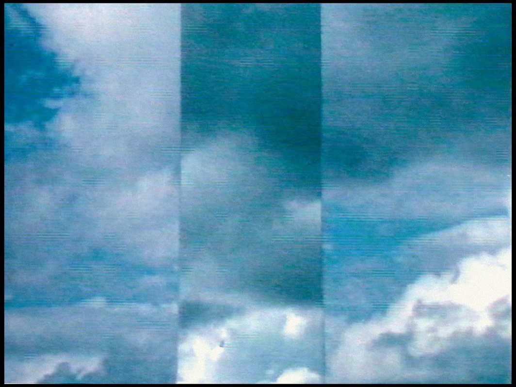  David Hall，《天空》系列之一，后并入《Timecheck》，1969–71，16mm彩色电影，45分钟，艺术家被安置到British European Airways（伦敦）时所做，1968–69