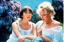 侯麦、《沙滩上的宝莲》、1983、35毫米彩色影片剧照、 94分钟。Pauline (Amanda 
Langlet) and Marian (Arielle dombasle).
&nbsp;