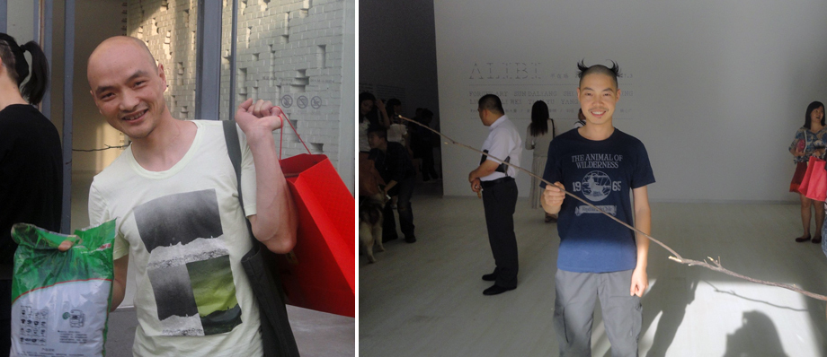 左：出席“不在场”展览开幕的艺术家王光乐；右：杨心广及其作品《有弹簧的树枝》。
