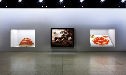 威廉•德罗伊，《不容异己》（局部），2011，梅尔希奥·洪德库特尔绘画作品、夏威夷羽毛工艺品、分成三部分的出版物。柏林新国家美术馆，展览现场。