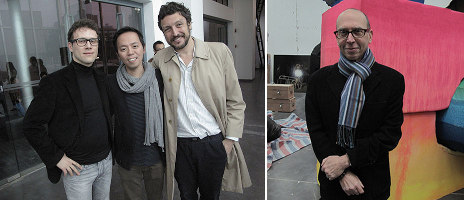 左：艾可画廊的罗贝托·赛瑞希亚（Roberto Ceresia），艺术家李杰和上海当代艺术博览会总监马西莫·托里贾尼（Massimo Torrigiani）。右：James Cohan画廊的邵希亚（Arthur Solway）。