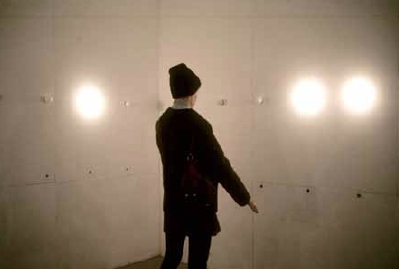 汉斯・哈克，《光电坐标系统》，1968年，综合材料。展览现场，Howard Wise画廊，纽约，1968年。 