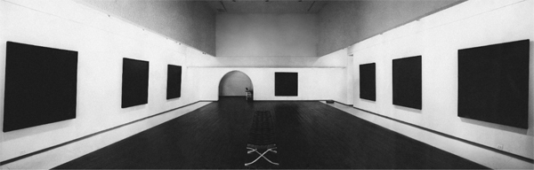 “艾德•伦哈特：近期方形绘画”现场，1963年，杜文画廊，洛杉矶。