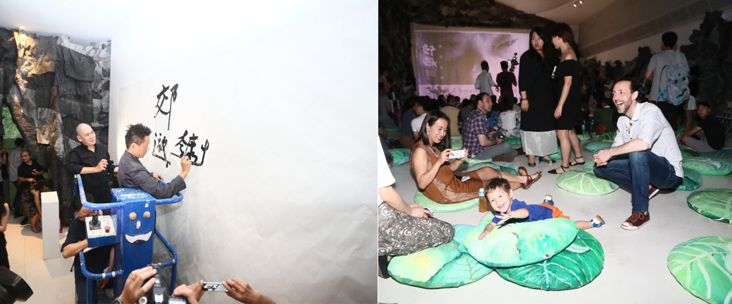 左：蔡明亮与李康生为展览开幕题字；右：策展人蔡影茜与家人，以及为观众观影准备的高丽菜坐垫（图片由馆方提供）.