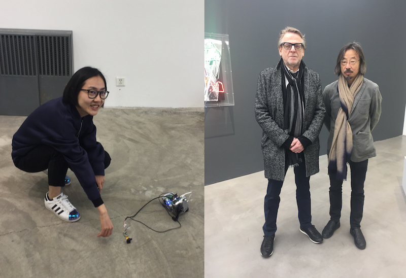 左：策展人缪子衿；右：画廊家Waling Boers与艺术家黄锐.
