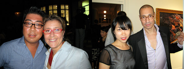 左: 作家Andrew Yang和Performa的Defne Ayas。 右: 艺术商人Angela Li 和建筑师Patrice Butler。(摄影: Philip Tinari)