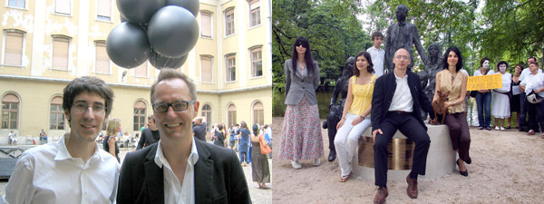 左: Manifesta策展人Adam Budak (右)。右:  Gillian Wearing的家庭纪念碑 (摄影: Hugo Munoz)