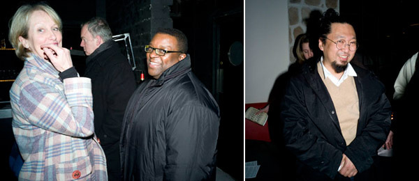 左图: 尤伦斯中心的Virginia Ibbott 和艺术家 Isaac Julien。右图: 艺术家村上隆。