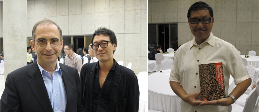 左：纽约MoMA国际项目总监Jay A. Levenson 和MoMA策划人Doryun Chong；右：《中国当代艺术：原始文献》编辑巫鸿 