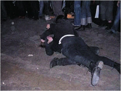 克拉拉•利登，《打斗，斯德哥尔摩，2008年3月8日》，行为现场，国际妇女节，斯德哥尔摩。