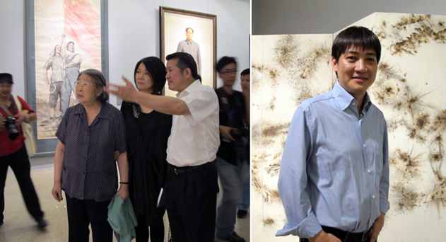 左：泰康人寿董事长陈东升先生向李敏女士介绍收藏；右：佩斯北京的中国区负责人冷林先生。