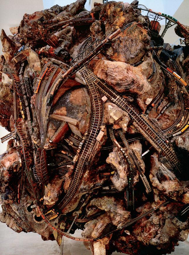 克里斯•波顿《美杜莎的头部》（Medusa’s Head）（局部），1990， 积木、混凝土、火车、轨道模型。492.8 x 492.8 x 492.8cm。