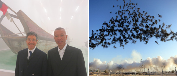 左: 洛杉矶当代艺术博物馆馆长Jeffrey Deitch与蔡国强；右: 黑色仪式。 
