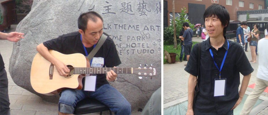 左：导演胡力夫。右：影像展艺术总监董冰峰。
