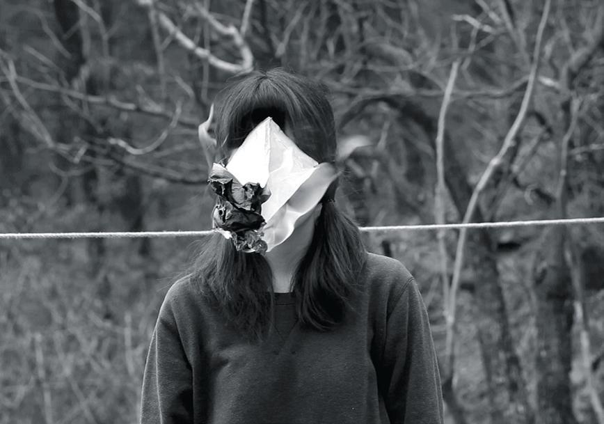 金成桓、《硬化粘土》、2012、高清录像、黑白和有色、有声、 23分41秒