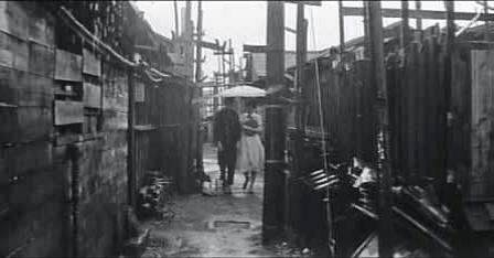 左上：大岛渚，《爱与希望之街》，1959， 35毫米，黑白，有声，62分钟。
