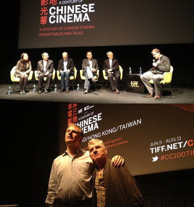 上：《第四代与第五代电影人》座谈会现场；下：TIFF Bell Lightbox的艺术总监诺阿•科文（左）与杜可风（右）。     