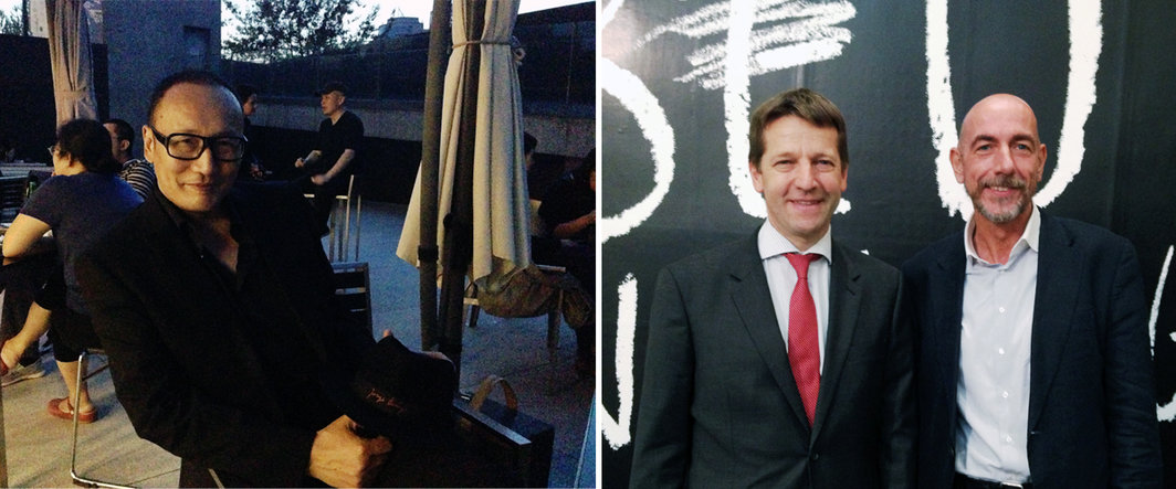 左：北京大学视觉与图像研究中心主任朱青生；右：德国驻华大使馆北京文化处公使薄瀚德（Hardy Boeckle）与歌德学院中国分院院长安德思（Peter Anders）.