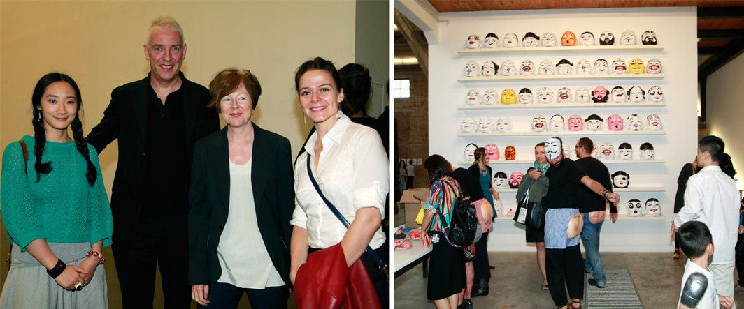 左：凯伦·史密斯助理TanTan，BEN BROWN GALLERY  的ANDREAS HECKER，凯伦·史密斯，乒乓策划创始人方美昂（Alison M.Friedman）；右：常青画廊邱志杰个展“坏笑”展览入口.