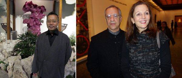 左：艺术家张健君；右：收藏家Fred Gordon和古根海姆美术馆亚洲艺术策展人Alexandra Munroe.