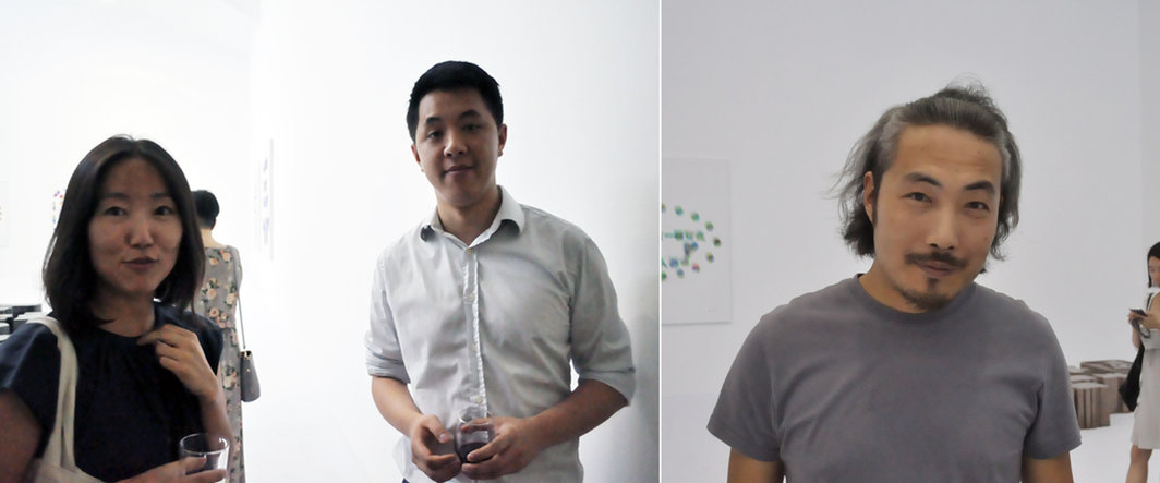 左：媒体人李玉洁与魔金石空间的Billy Tang；右：艺术家吴玉仁.
