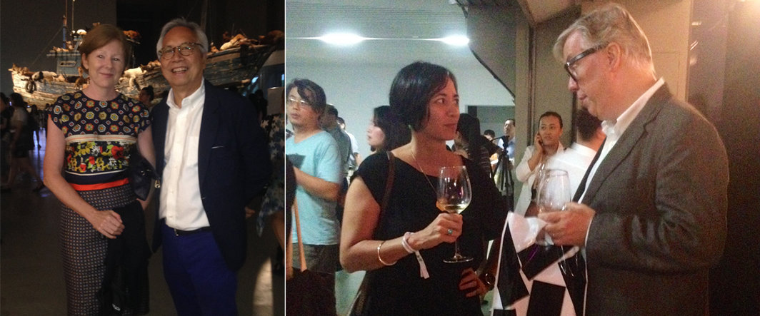左：OCAT西安馆执行馆长凯伦•史密斯（Karen Smith）与摄影家刘香成；右：香港M+美术馆高级策展人姚嘉善（Pauline Yao）与行政总监李立伟（Lars Nittve）.
