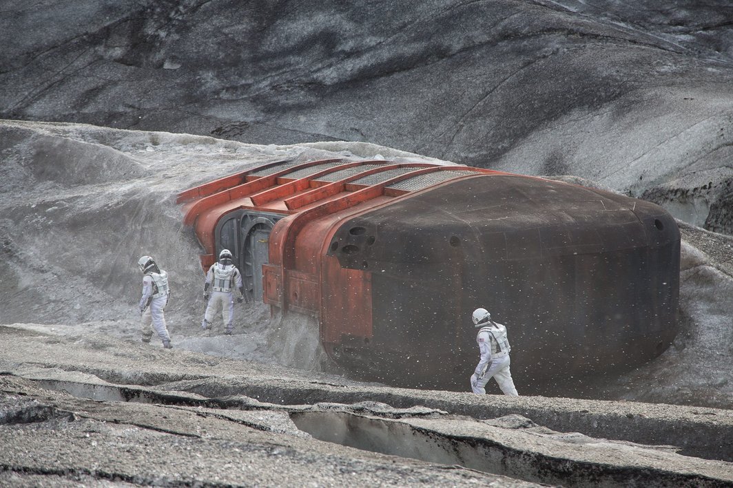 克里斯托弗·诺兰，《星际穿越》（Interstellar），2014，35/65mm胶片，彩色，有声，169分钟.