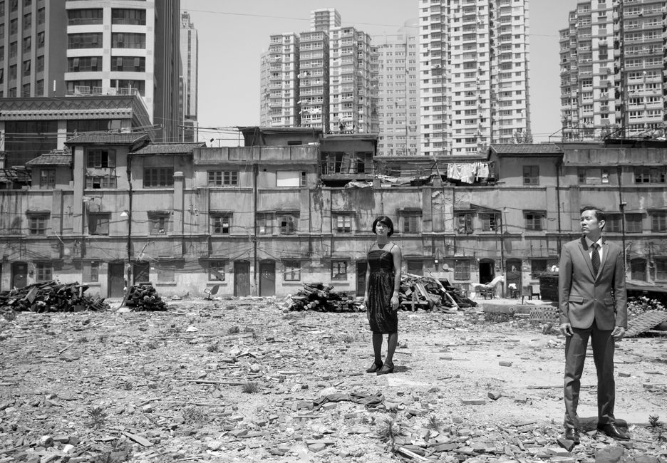 黄汉明，《明年》（视频截图），2015，三频影像装置.