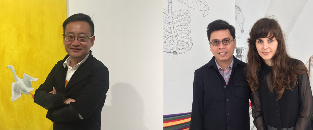 左：时代美术馆馆长赵趄；右：策展人帕特里克·D·弗洛斯（Patrick D. Flores）与安卡·伟罗娜·米胡莱特（Anca Verona Mihuleţ）.