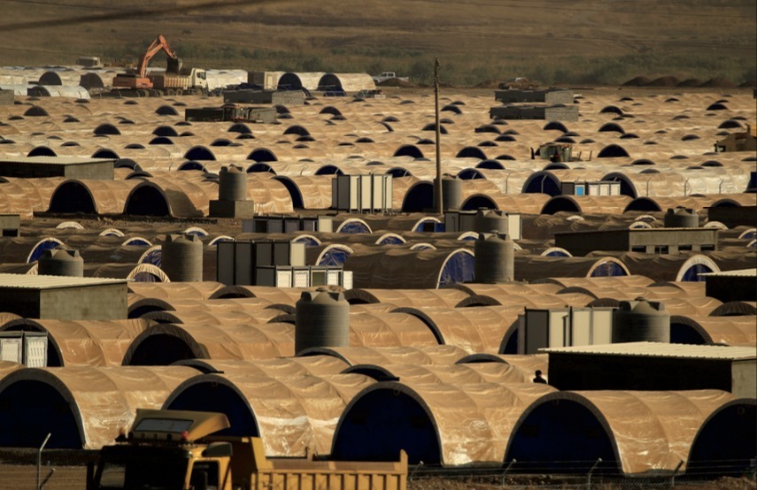 Al Khazar难民营，Hassan Sham，伊拉克，2016年10月26日. 摄影：Zohra Bensemra/路透社.