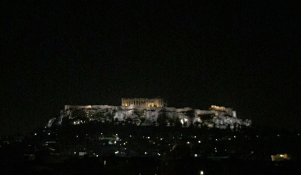 雅典卫城，摄影：Andrew Durbin.
