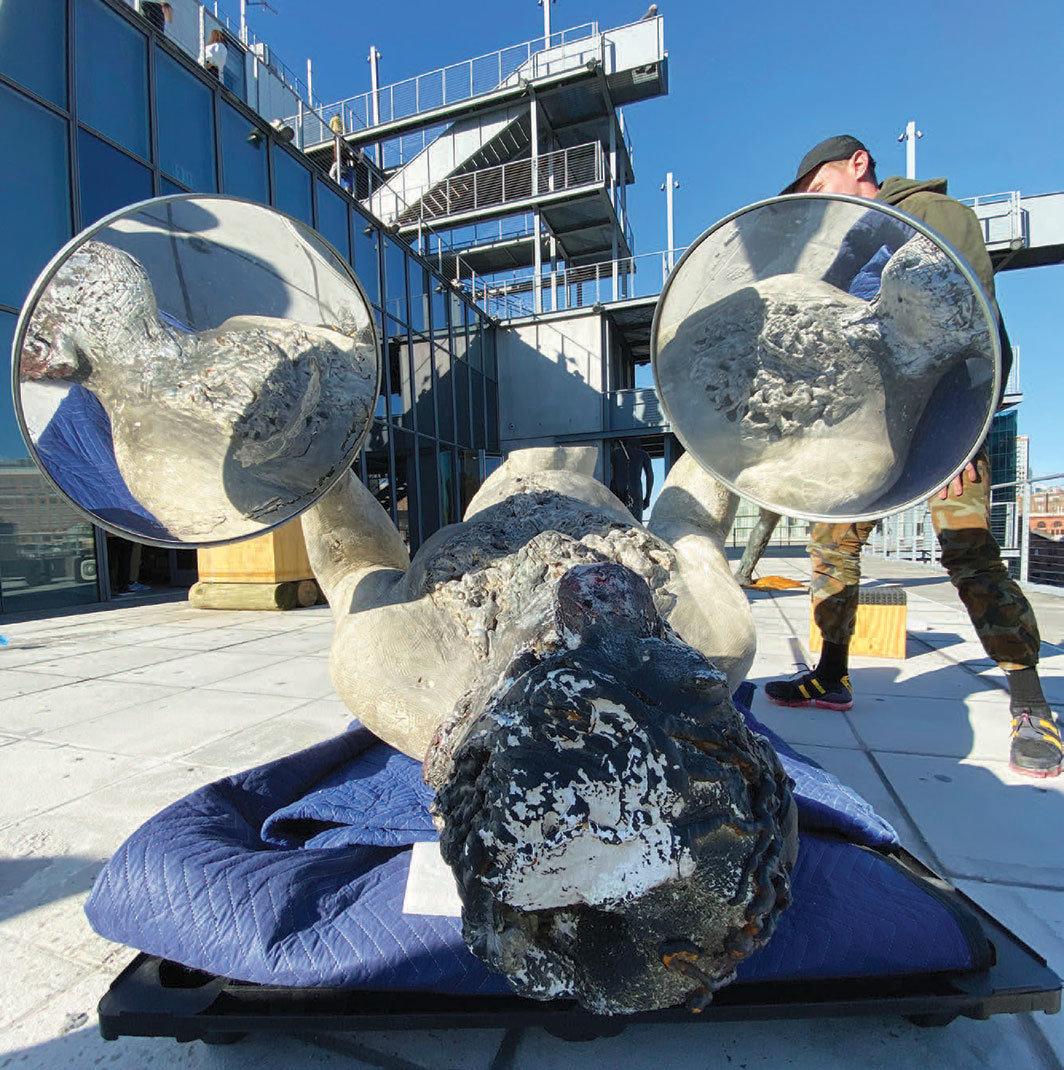 妮可·艾森曼的作品《队伍》撤展中，2019年，惠特尼美术馆，纽约；摄影：妮可·艾森曼.