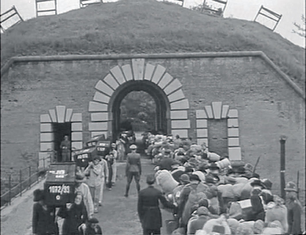 阿尔弗莱德·雷铎，《遥远的旅程》，1949，35毫米，黑白，有声，98分.
