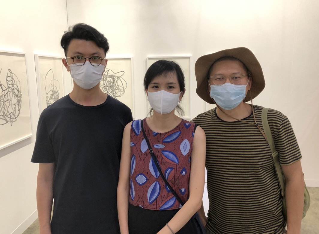 从左至右：艺术家邝镇禧、高倩彤和杨沛铿.