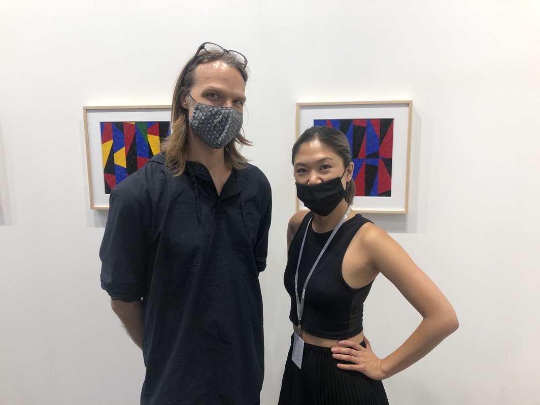 艺术家Shane Aspegren和Eaton HK文化总监黄子欣.