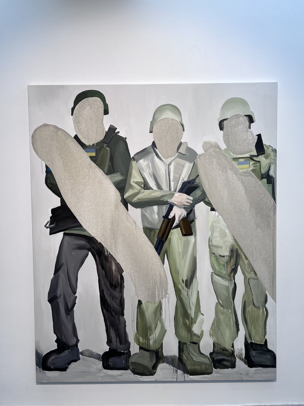 蕾西娅·柯门科的作品《移除/添加》展览现场，2022.