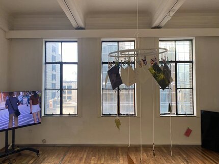 万青 – artforum.com.cn