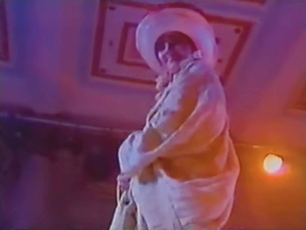 薇薇安·韦斯特伍德和马尔科姆·麦克拉伦1983“punkature”系列秀场影像记录.