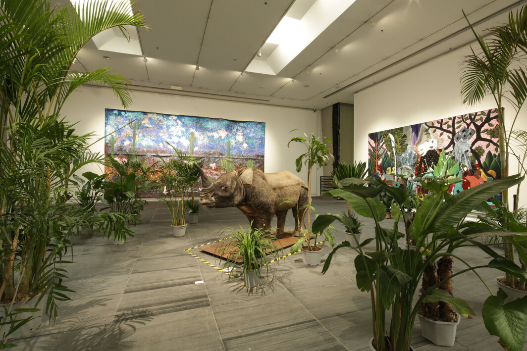 “向雨林学习”板块展览现场，2023，广州美术学院美术馆. 图片提供：广州美术学院美术馆.