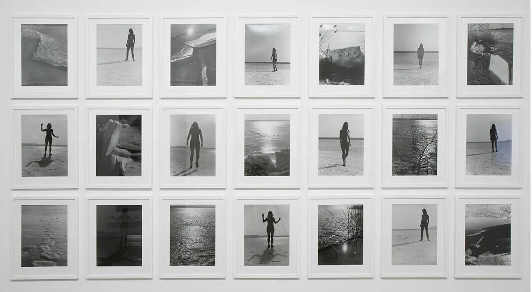 安妮特·弗里克，《无人之地的一瞬》，2010，21张明胶银盐照片，每张尺寸15 3⁄4 × 11 3⁄4″.