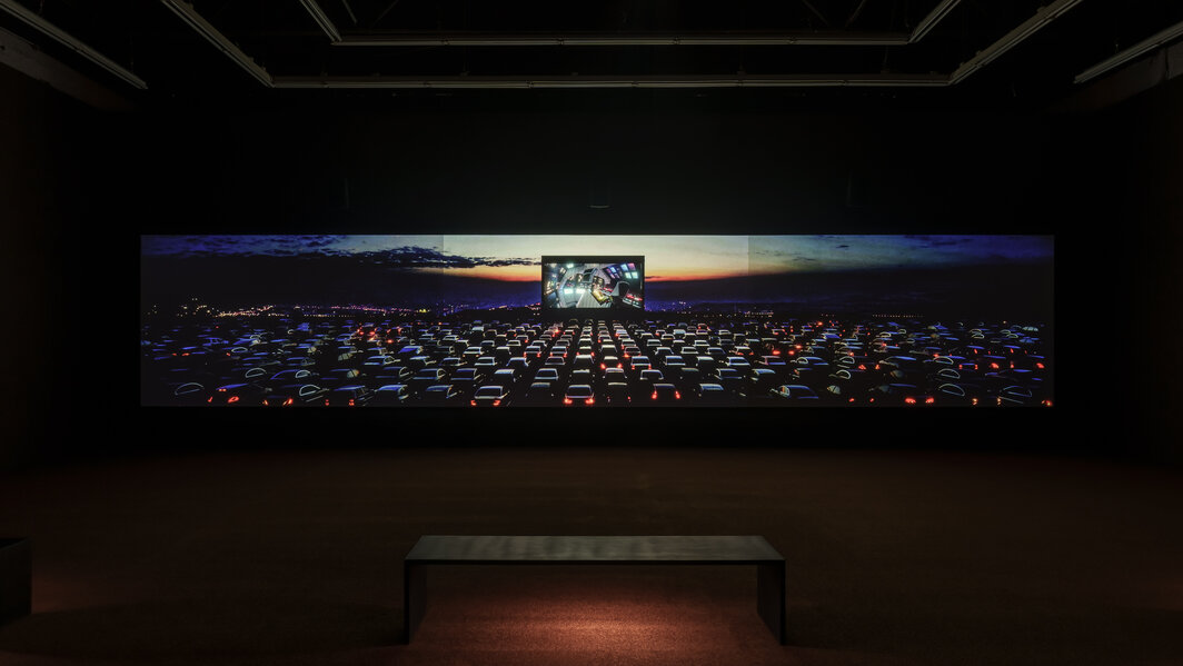 刘窗，《锂矿湖与复音岛》，2023，6k影像、5.1声道，时长55分46秒. 图片致谢艺术家及天线空间. 摄影：21 studio.