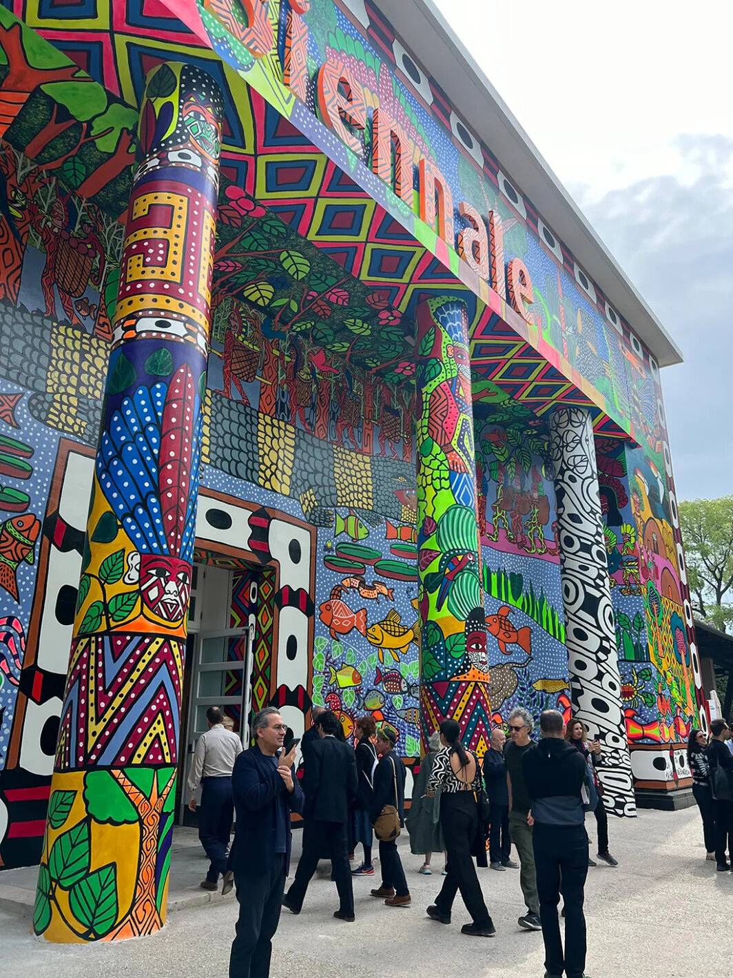 绿城花园（Giardini）的中央展馆入口.