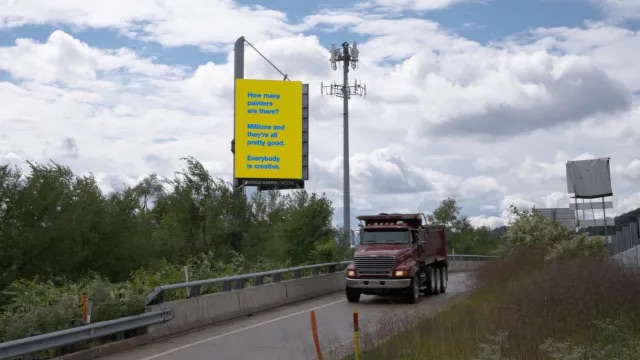 托尼·科克斯，《匹兹堡主义》，2022，展览现场. 第58届卡内基国际展. 摄影：Max Cianci.