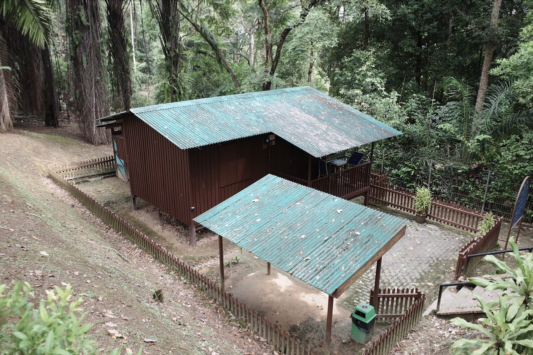 敦·拉扎克纪念馆外的FELDA住屋模型.