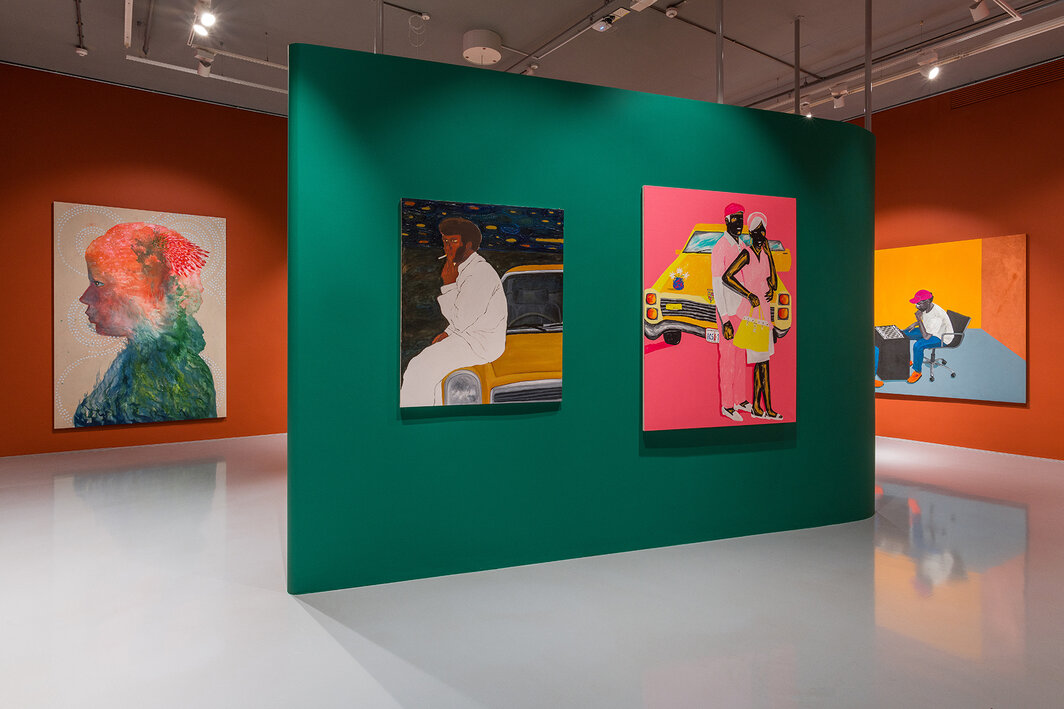 “当我们凝视自己：百年绘画史中的黑人形象”展览现场，2022，非洲塞茨当代艺术博物馆，开普敦. 摄影：Dillon Marsh.