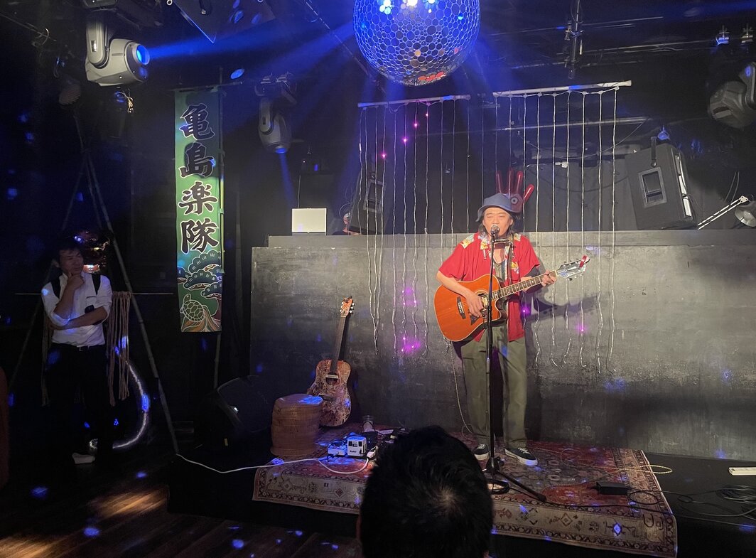 9月12号晚，在Club Mago表演的本地音乐人.