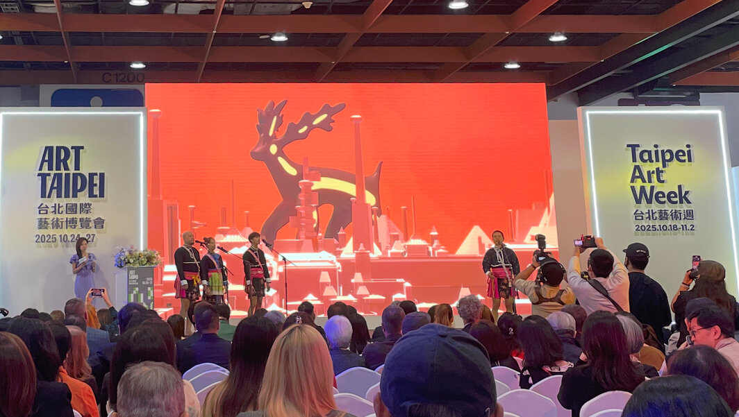 原住民族歌手舒米恩在开幕式上表演.