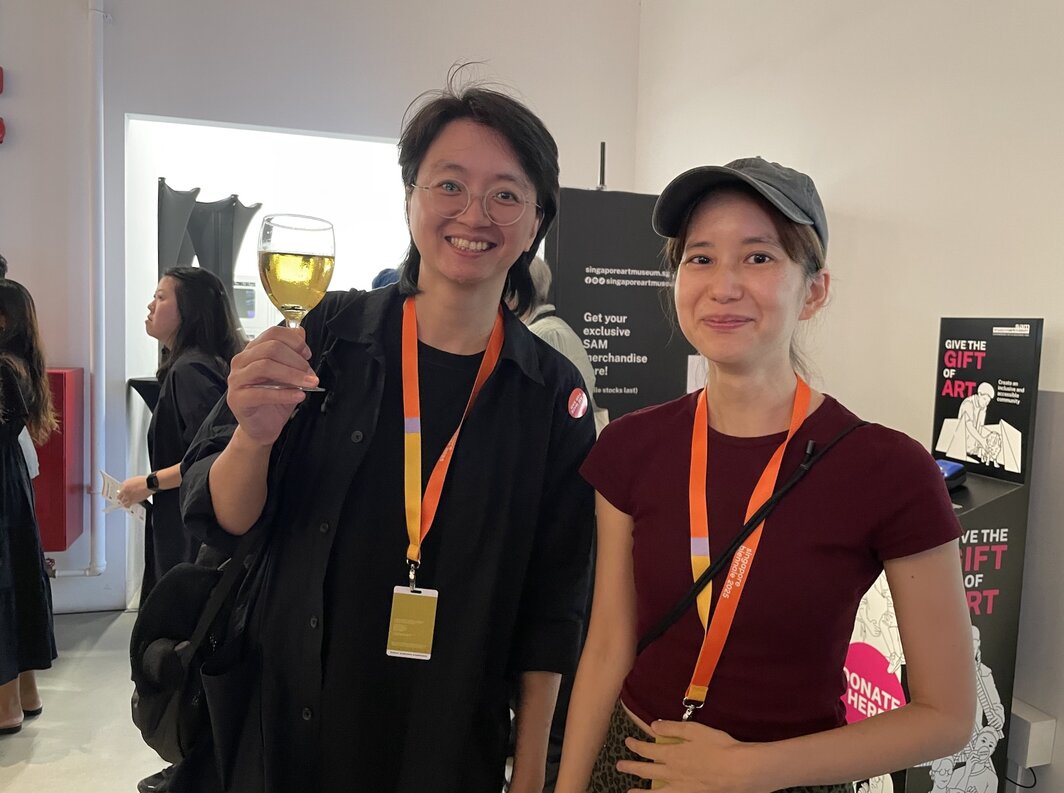 艺术组合lololol（林亭君和张欣）.